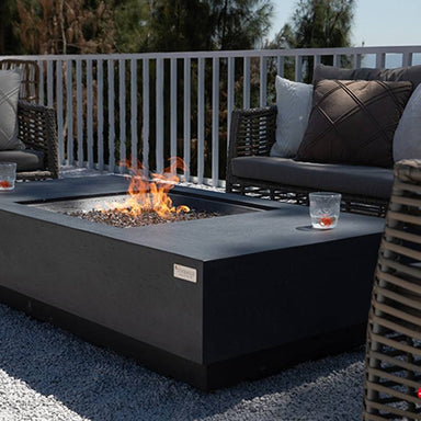 Elementi Plus Monte Carlo & Cannes in dark grey showcasing its flames outdoors